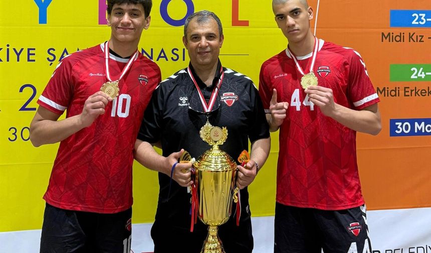 Harran Üniversitesi’nin Yetiştirdiği Sporcu, Voleybol U18 Milli Takım Kampına Davet Edildi