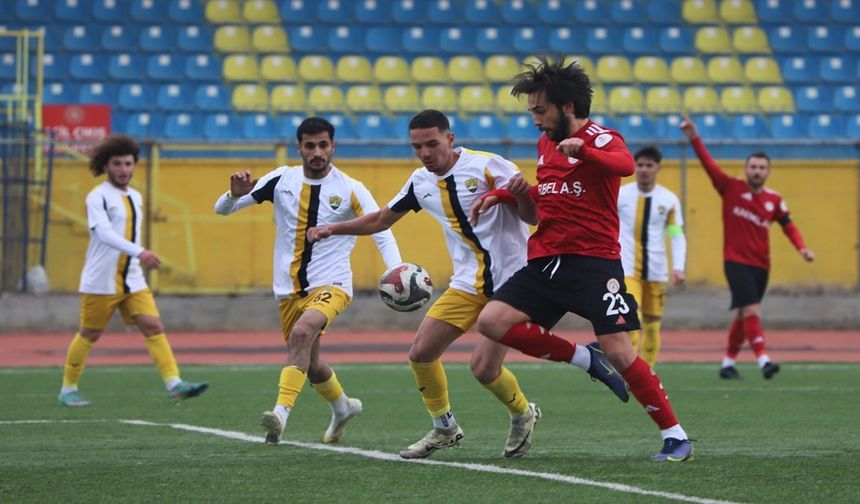 Karaköprü Belediyespor Deplasmanda Fark Yaratıyor: Ağrı 1970’i 3-1 Yendiler!