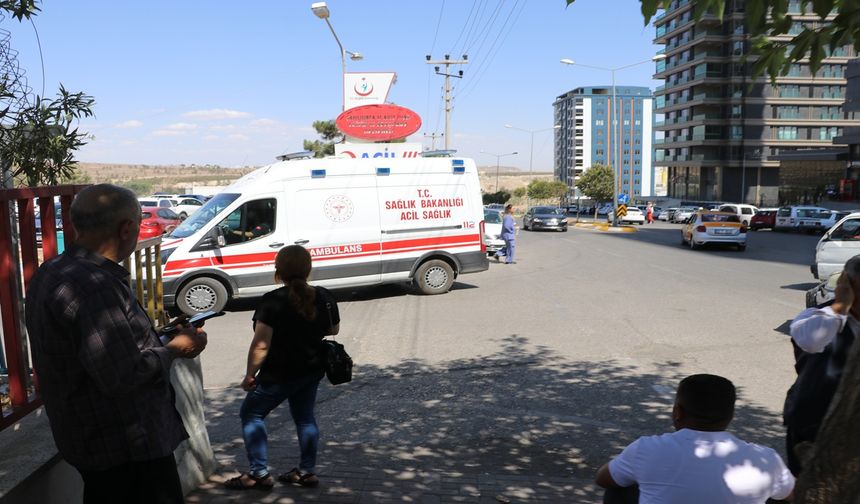 Şanlıurfa’da Damda Tadilat Yapan Adam Yere Düştü