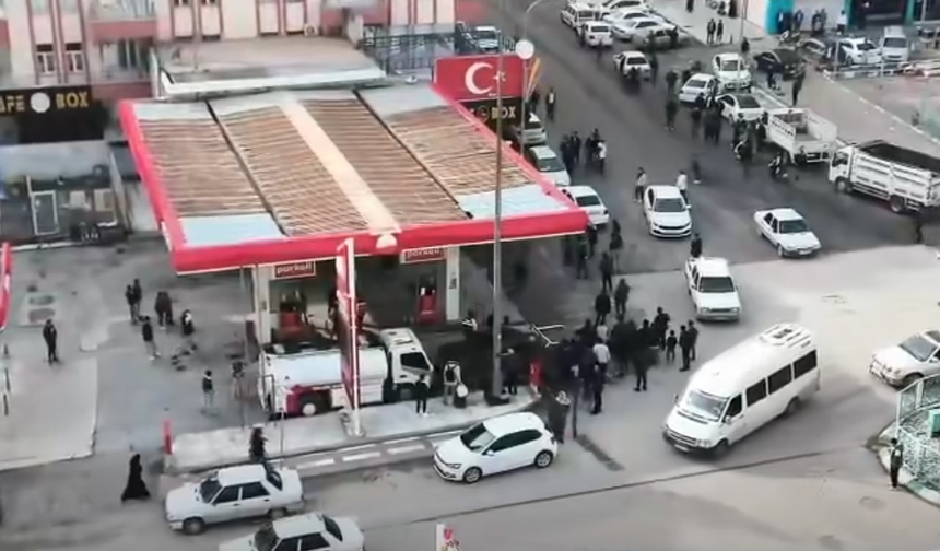 Akçakale'de Mahalleler Savaş Alanına Döndü: Yaralılar Var