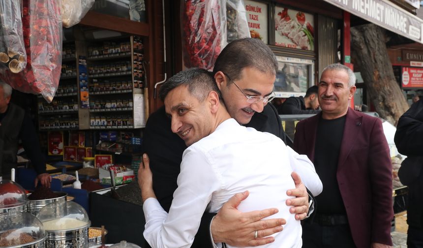 Başkan Canpolat, halkla iç içe olmayı sürdürüyor