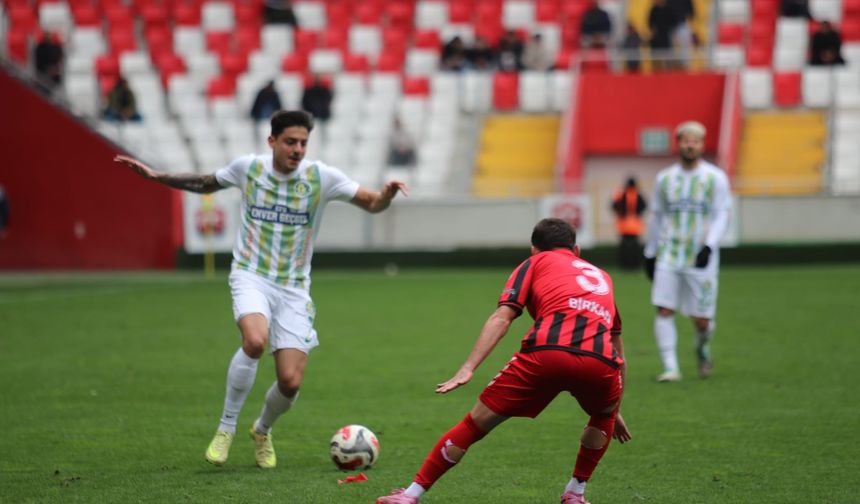 24 Erzincanspor’a 3-1 mağlup  24 Erzincanspor’a 3-1 mağlup etti