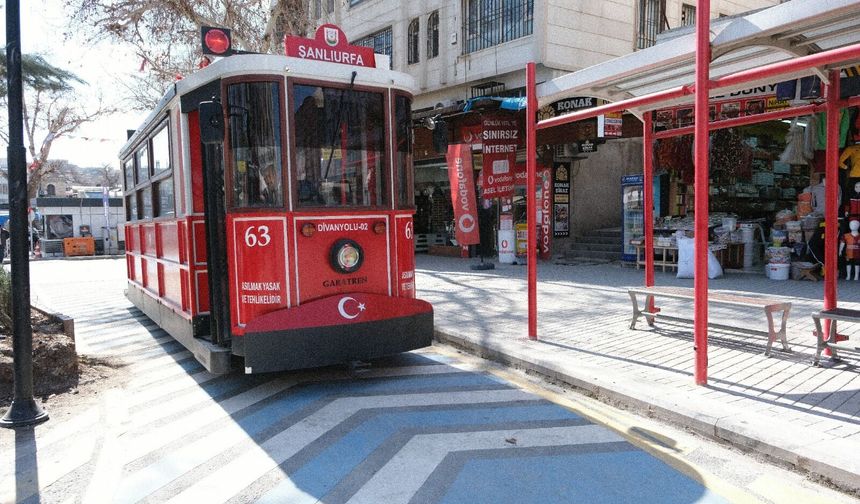 Tramvaylar tekrar seferlere başladı