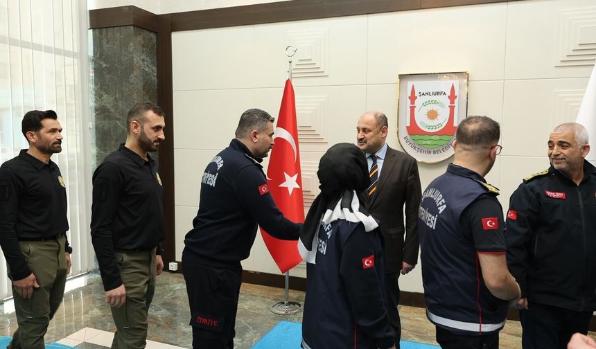 Başkan Gülpınar, Belediye Personeliyle Bayramlaştı