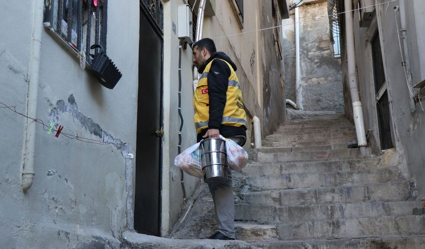 Haliliye’de Evlere İftar İkramı Devam Ediyor