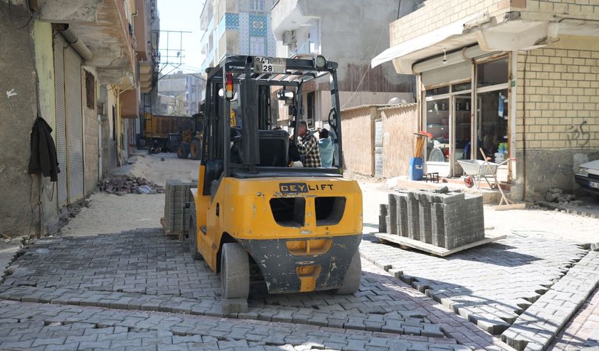 Eyyübiye’de Yol ve Park Yenilemeleri