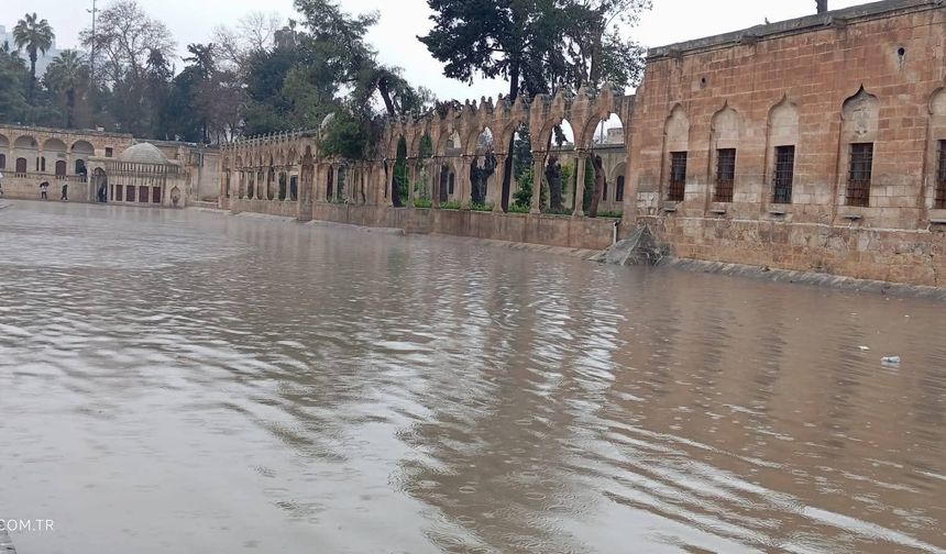 Balıklıgöl Çevresini Su Bastı
