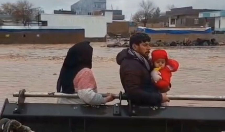 Viranşehir’de Mahsur Kalan Aile Kurtarıldı