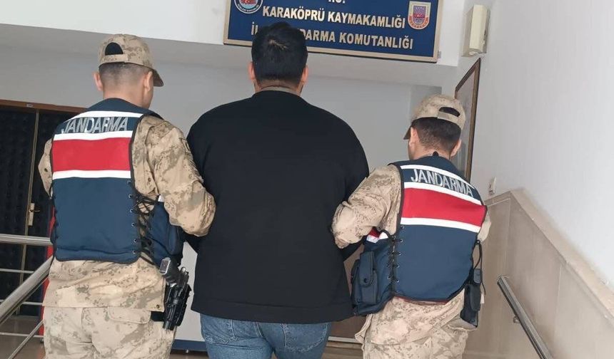 Karaköprü’de JASAT Operasyonu: 2 Firari Kıskıvrak Yakalandı!