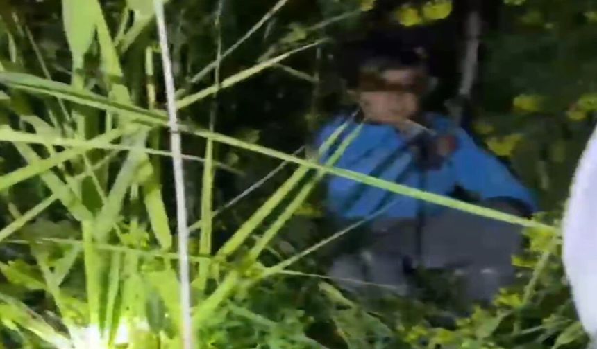 Birecik’te Nefes Kesen Kurtarma! İki Kardeş Kayalıklarda Mahsur Kaldı