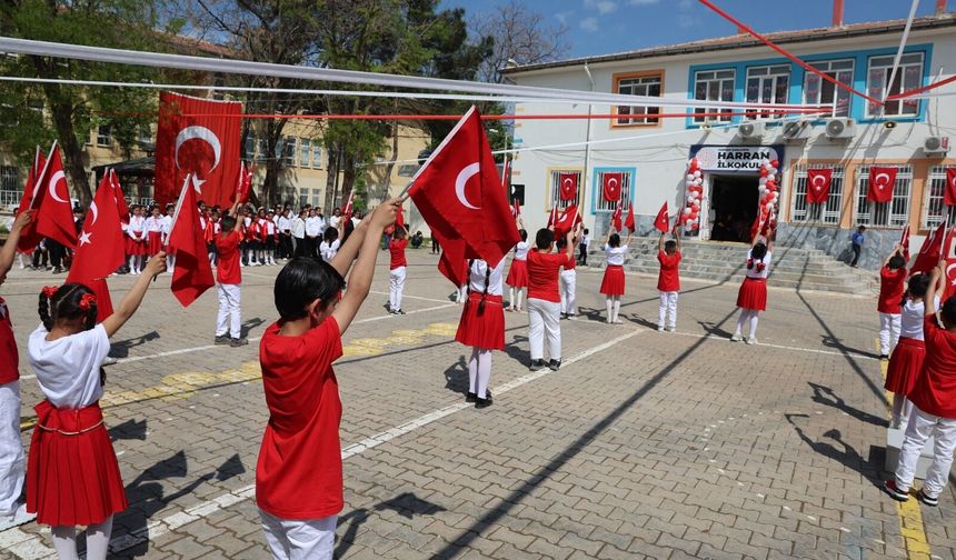 Harran'da 23 Nisan Coşkuyla Kutlandı