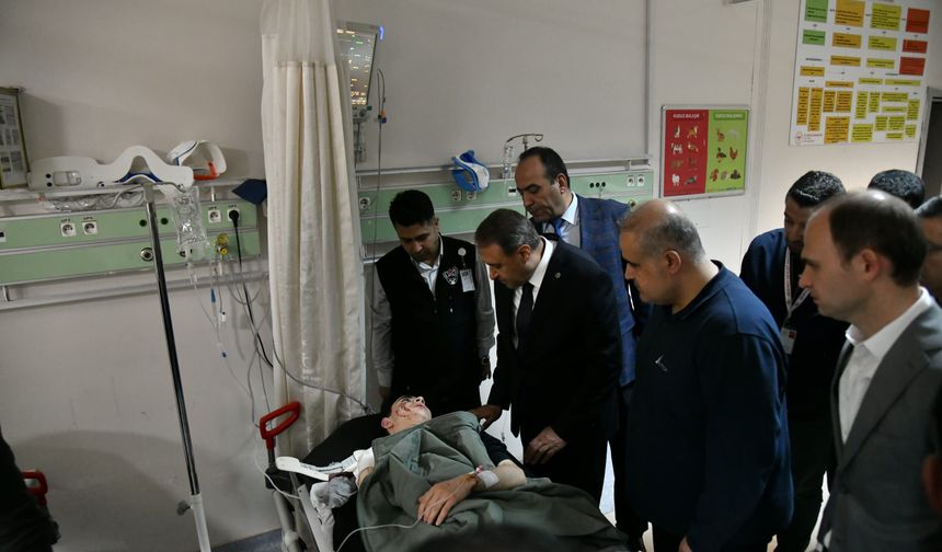 Şanlıurfa Valisi, Saldırının Yaşandığı Okulda İncelemelerde Bulundu