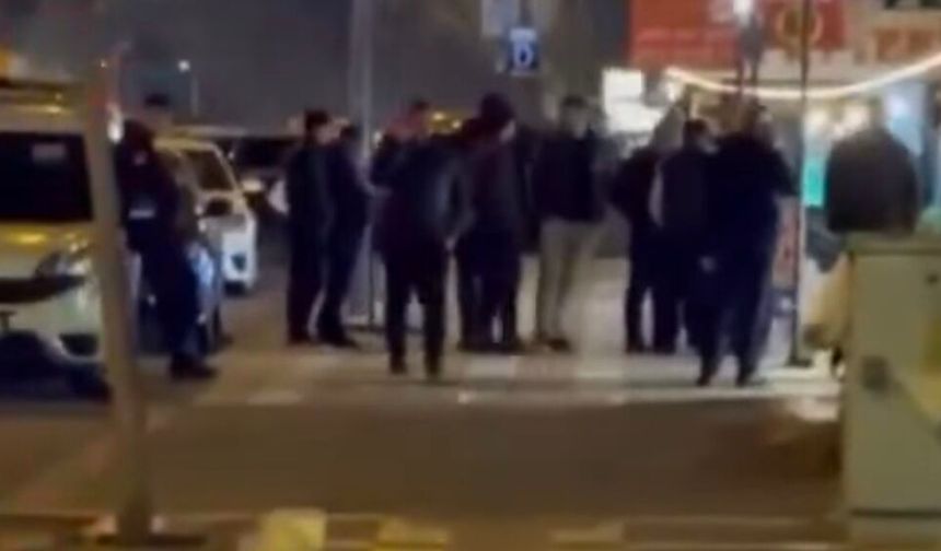 Şanlıurfa'da Müşteri gibi girdi, silahını gösterip bilezikleri aldı