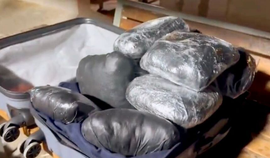 Şanlıurfa’da Dev Narkotik Operasyonu: 8 Kilo Skunk Ele Geçirildi!