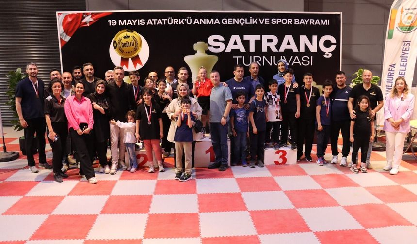 Şanlıurfa’da Geleceğin Satranç Ustaları Ödüllendirildi