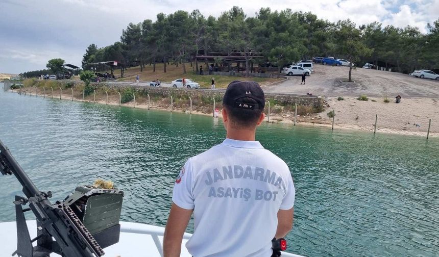 Şanlıurfa’da Jandarma Alarmda! Fırat Nehri’nde Sıkı Denetim