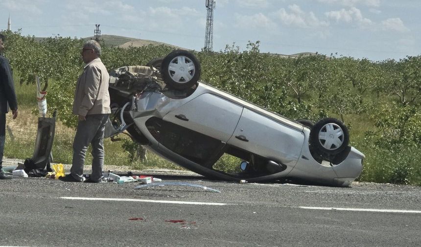 Birecik’te Feci Kaza! Otomobil Takla Attı, 3 Kişi Yaralandı