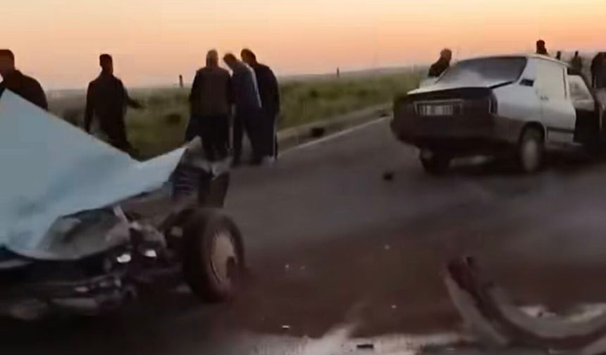 Şanlıurfa’da İki Araç Çarpıştı: 1’i Ağır 5 Yaralı