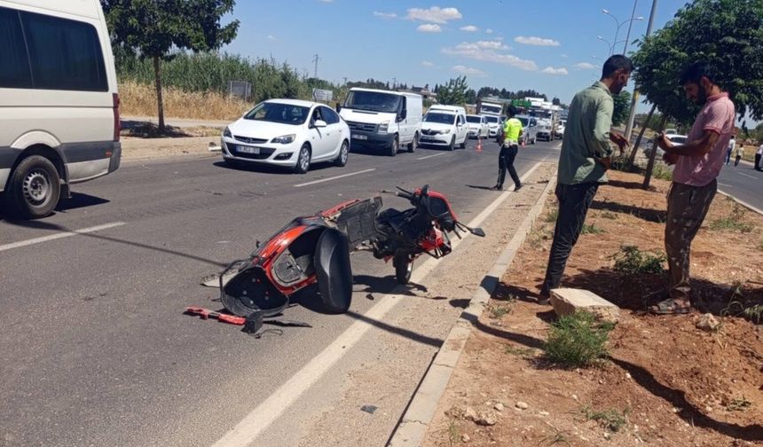 Akçakale’de Feci Kaza! Otomobil ile Motosiklet Çarpıştı