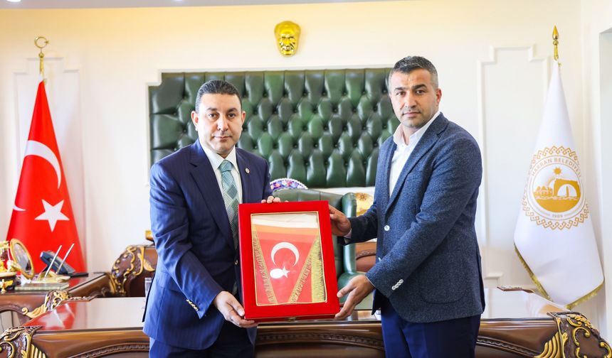 Şanlıurfaspor'un Yeni Yönetimi İlk Ziyaretlerini Başkan Özyavuz'a Yaptı