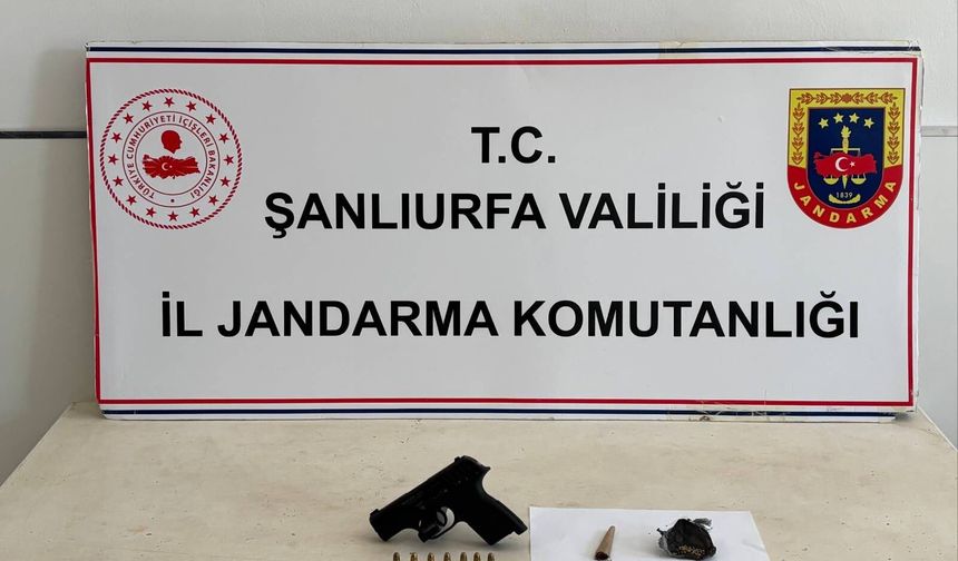 Suruç’ta Şüpheli Hareketleri Ele Verdi! Üzerlerinden Uyuşturucu ve Silah Çıktı