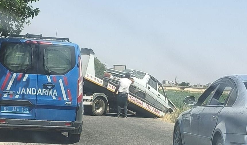 Suruç’ta Kontrolden Çıkan Otomobil Mısır Tarlasına Uçtu!