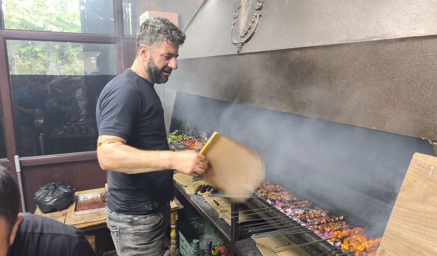 Bu Şehirde Sıcak Bahane Değil! Ciğer Tüketimi Rekor Kırıyor