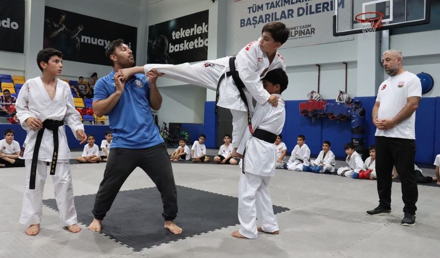 Şanlıurfa’da Çocuklar Yazı Sporla Geçiriyor! Karate Kurslarına Yoğun İlgi