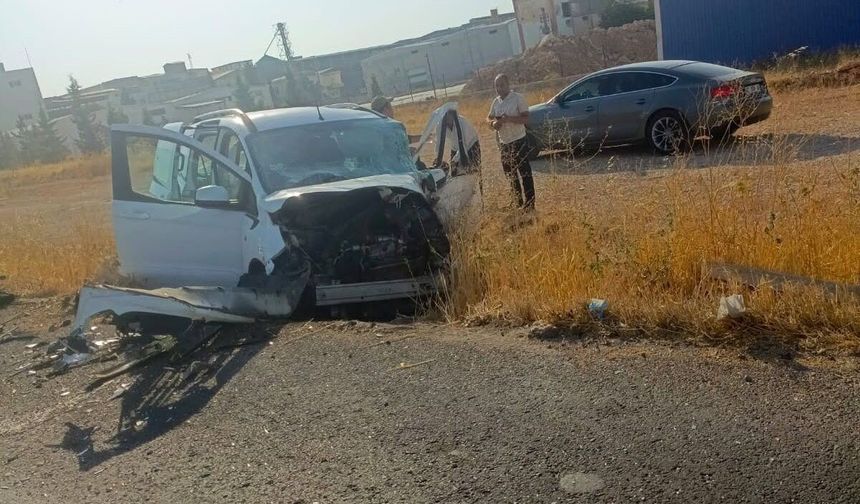 Şanlıurfa-Suruç yolunda zincirleme kaza! 1’i ağır 4 kişi yaralandı