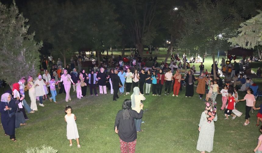 Karaköprü’de Müzik ve Eğlence Dolu Gece