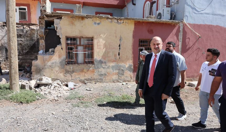 Başkan Gülpınar, Deprem Bölgesinde İncelemelerde Bulundu