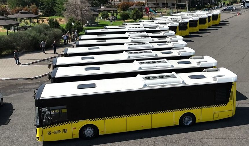Büyükşehir, Ulaşım Filosunu 30 Yeni Otobüsle Güçlendirdi