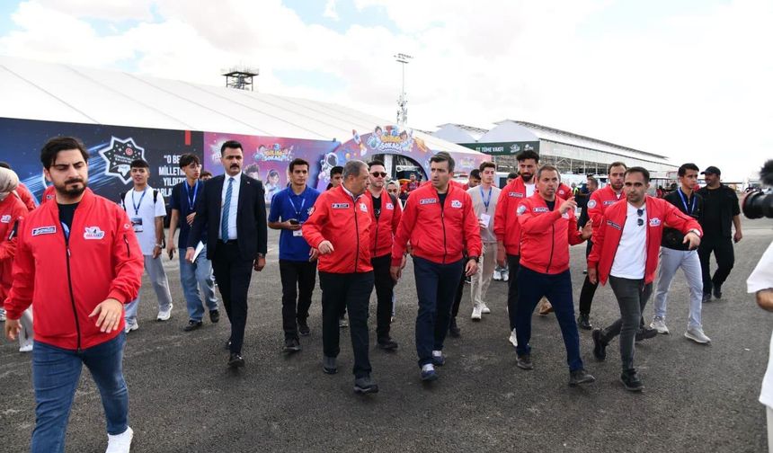 Selçuk Bayraktar Şanlıurfa’ya geldi! TEKNOFEST öncesi son hazırlıkları inceledi
