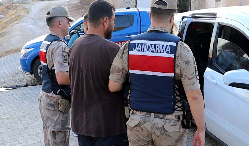 Şanlıurfa’da aranan iki hırsızlık hükümlüsü yakalandı! Ceza süreleri dikkat çekti