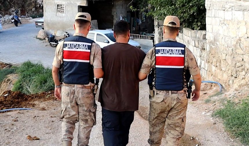 Şanlıurfa’da 9 yıl 2 ay hapis cezasıyla aranıyordu! Jandarma yakaladı