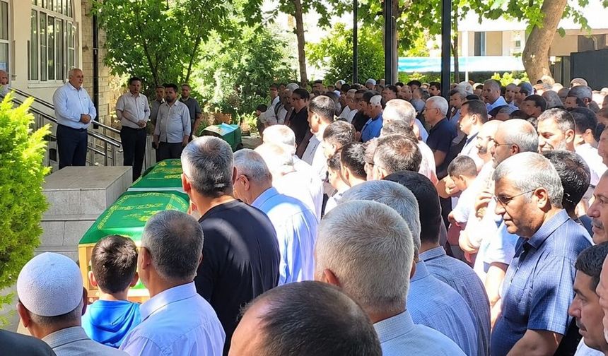 Şanlıurfa’da Kahreden Kaza! 4 Kişi Gözyaşlarıyla Toprağa Verildi