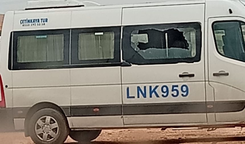 Öğrencileri Almaya Giderken Saldırıya Uğradı! Harran’da Servis Şoförü Hastanelik Oldu