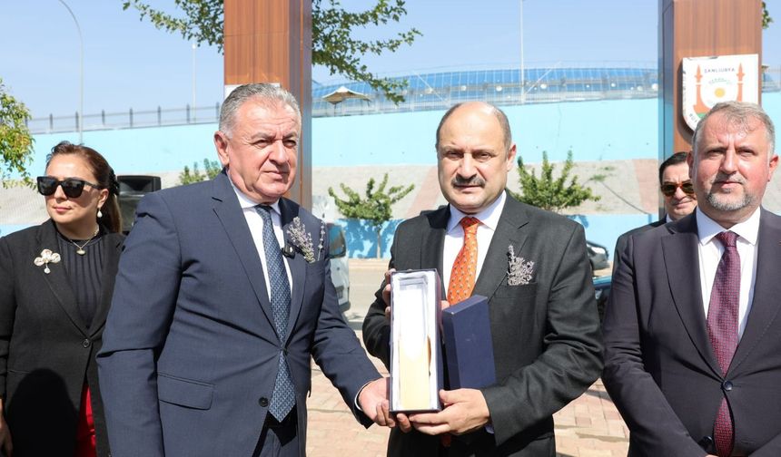 Şanlıurfa İle Pitești Arasında Dostluk Fidanları Toprakla Buluştu