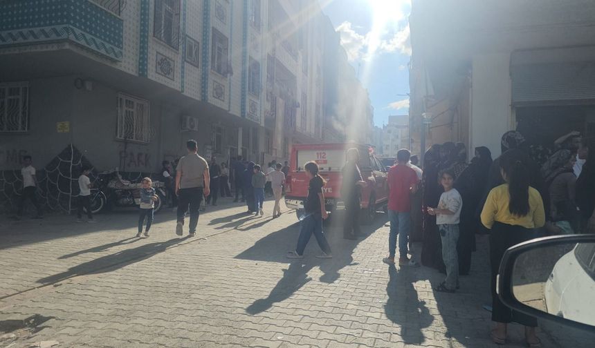 Şanlıurfa’da Alevler Bir Evi Sardı: 3’ü Çocuk 5 Kişi Etkilendi