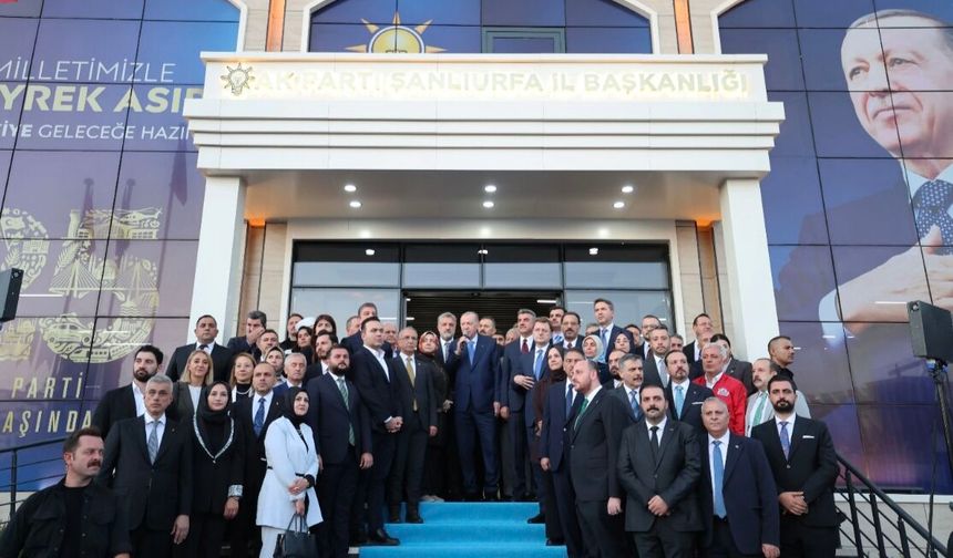 AK Parti Şanlıurfa’nın yeni hizmet binası açıldı