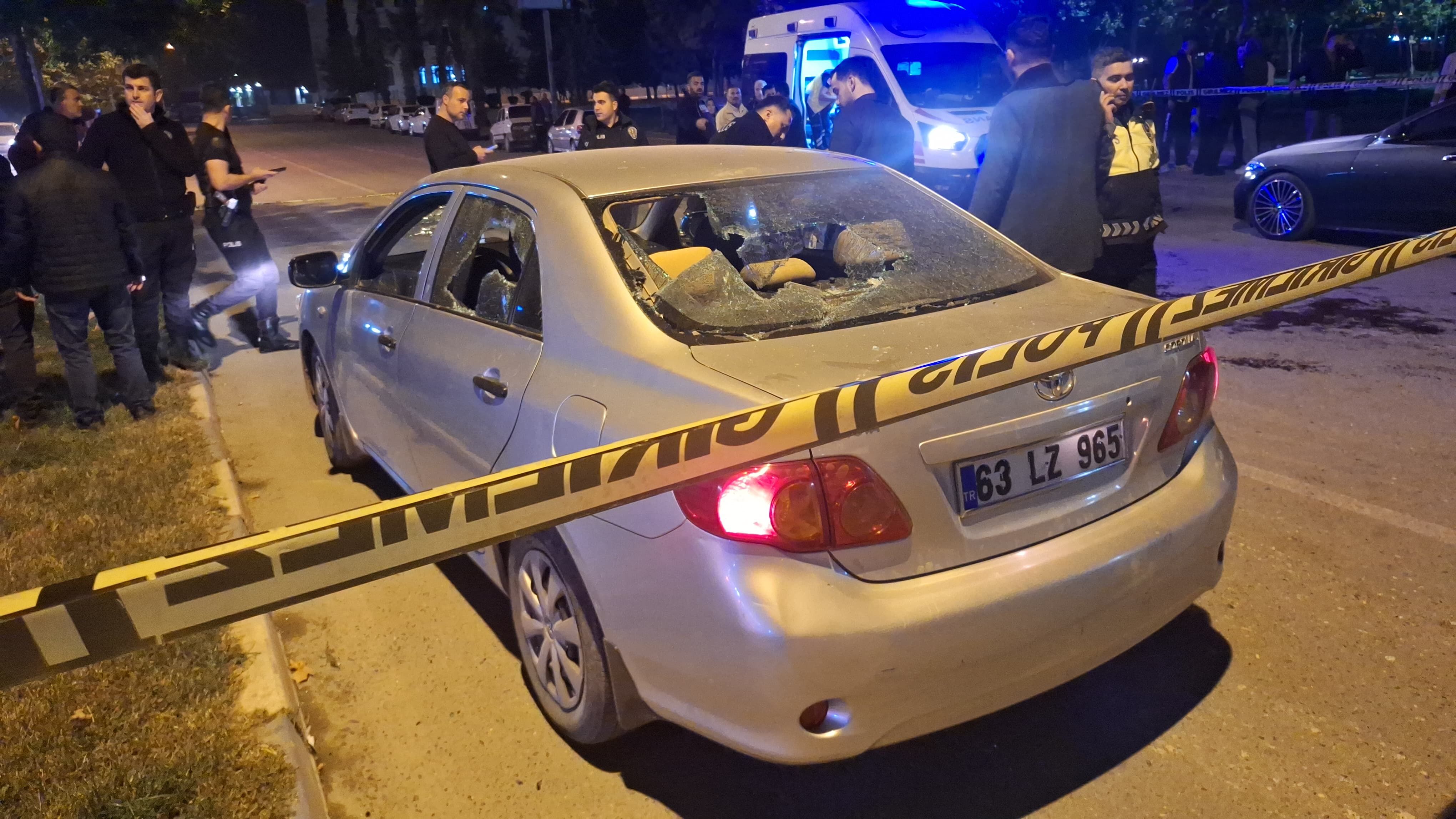 Birecik'te sopalı bıçaklı kavga, 1 ölü, 3 yaralı